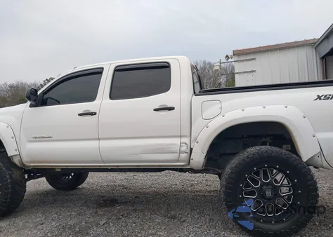 2015 Toyota Tacoma Prerunner V6 из США, поврежденный, VIN 3TMJU4GN3FM189377